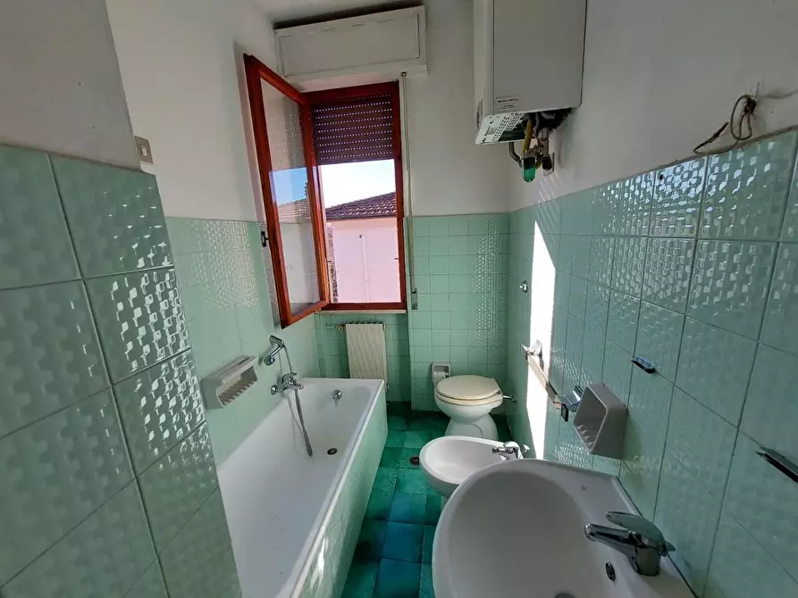 Immagine 19 di Appartamento in vendita  a Pontedera