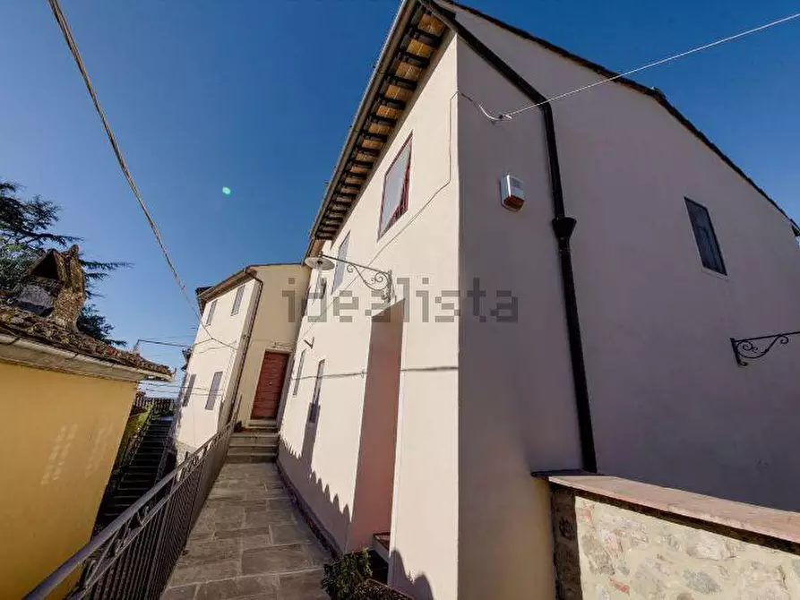 Immagine 20 di Rustico / casale in vendita  a Capannori