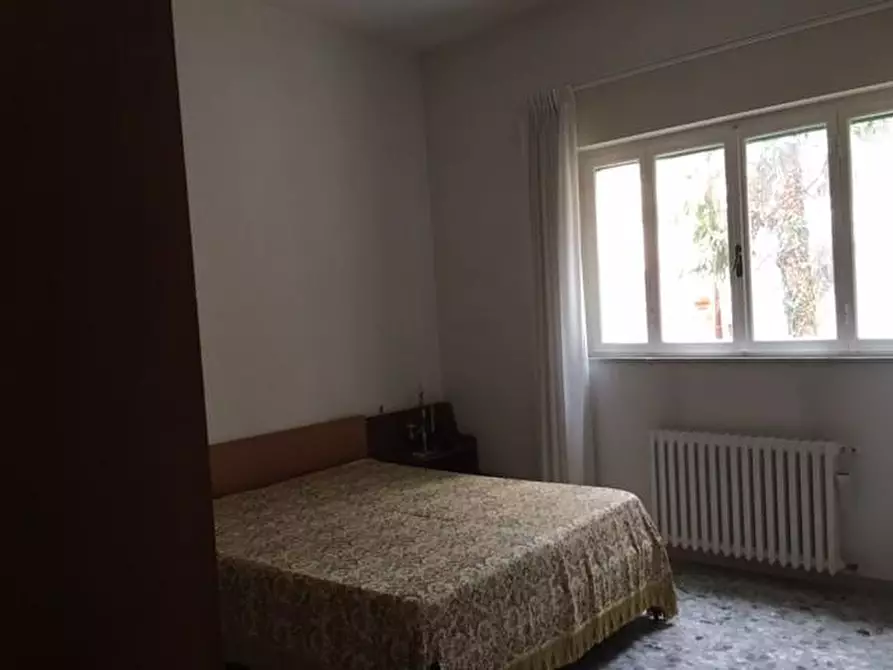 Immagine 9 di Villa in vendita  a Cascina