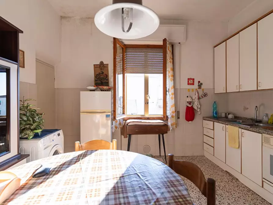 Immagine 8 di Appartamento in vendita  a Empoli