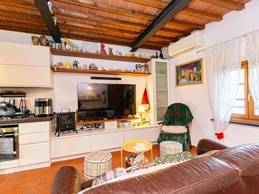 Immagine 7 di Appartamento in vendita  a Cascina