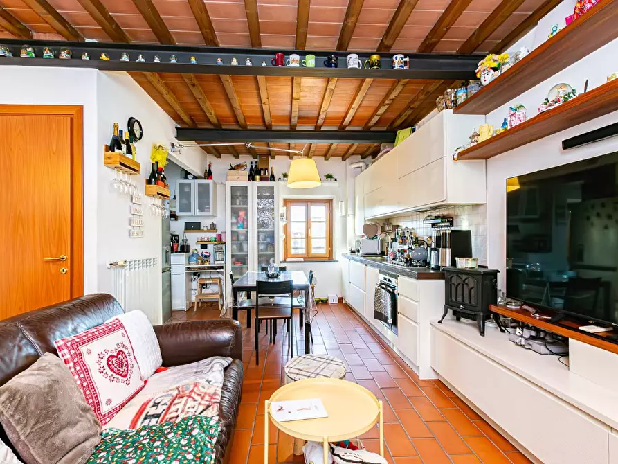 Immagine 5 di Appartamento in vendita  a Cascina