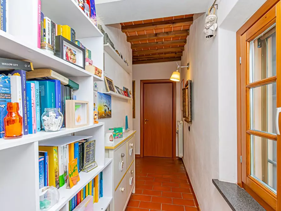 Immagine 10 di Appartamento in vendita  a Cascina