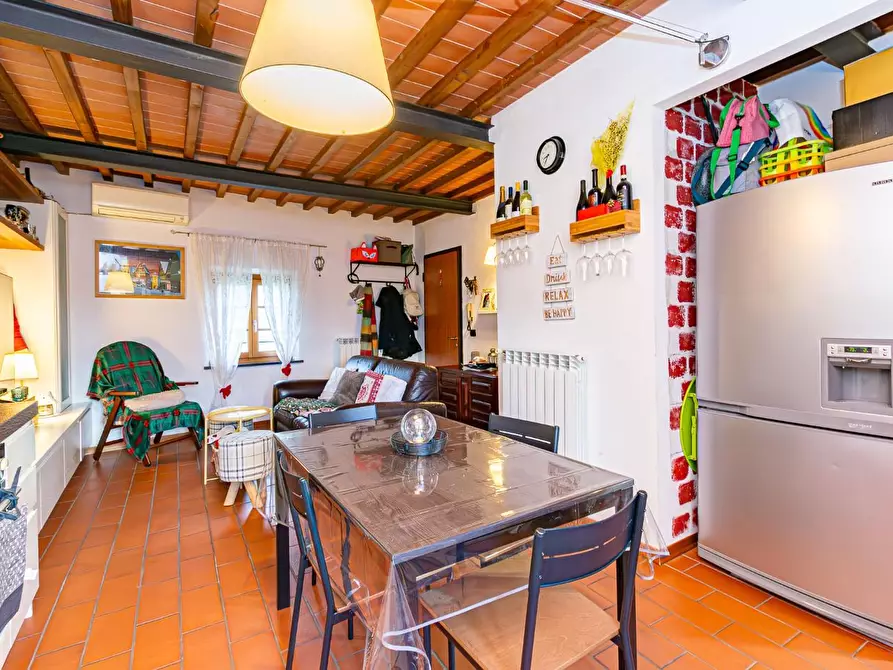 Immagine 6 di Appartamento in vendita  a Cascina