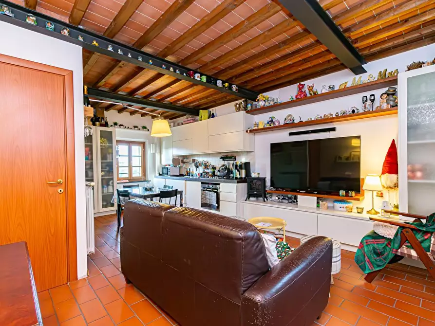 Immagine 25 di Appartamento in vendita  a Cascina