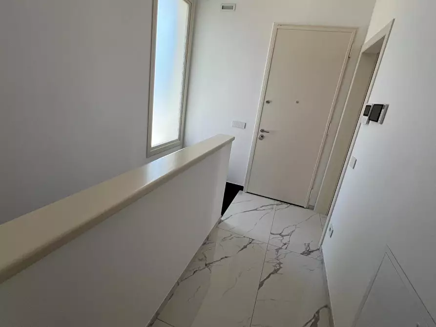 Immagine 50 di Villa in vendita  a Pietrasanta