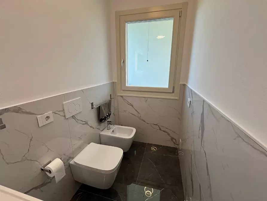 Immagine 56 di Villa in vendita  a Pietrasanta