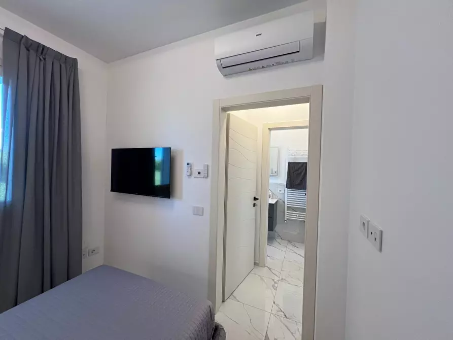 Immagine 33 di Villa in vendita  a Pietrasanta