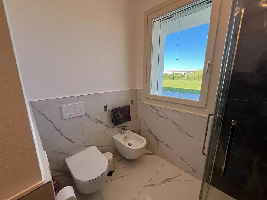 Immagine 62 di Villa in vendita  a Pietrasanta