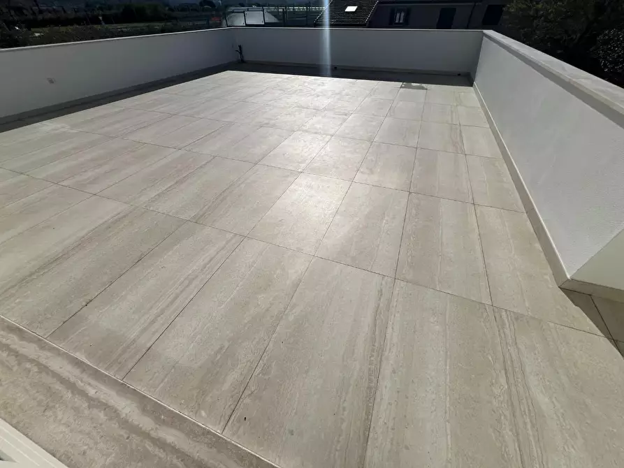 Immagine 11 di Villa in vendita  a Pietrasanta