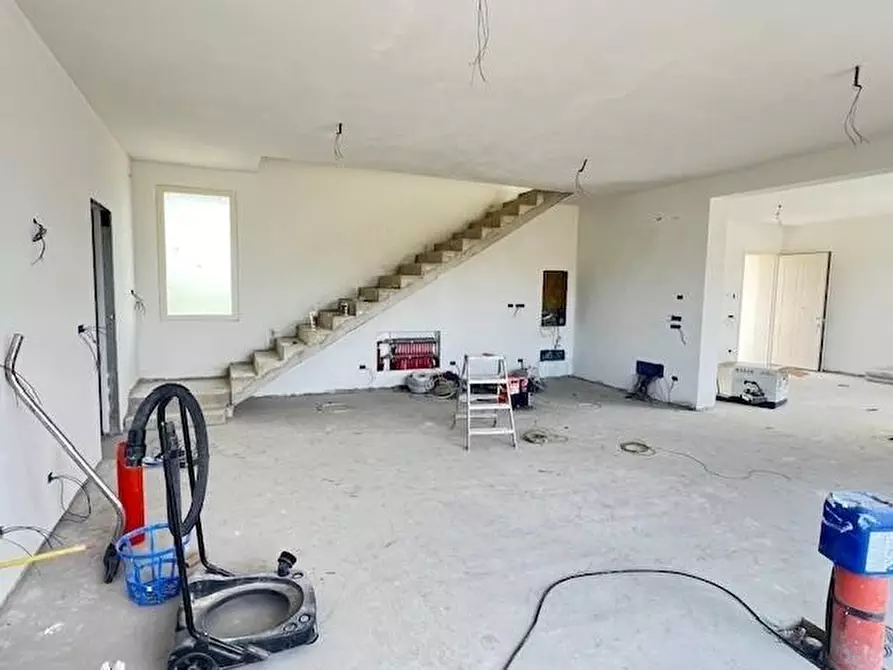 Immagine 11 di Villa in vendita  a Forte Dei Marmi