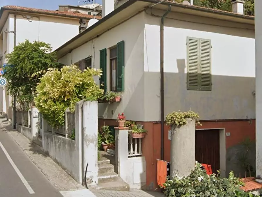 Immagine 2 di Appartamento in vendita  a Peccioli