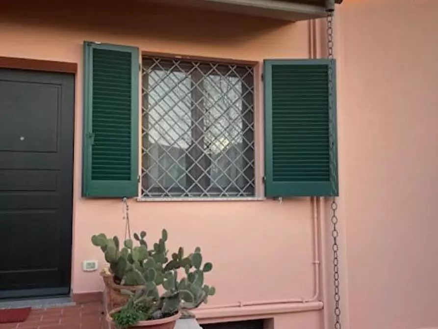 Immagine 12 di Casa bifamiliare in vendita  a San Giuliano Terme