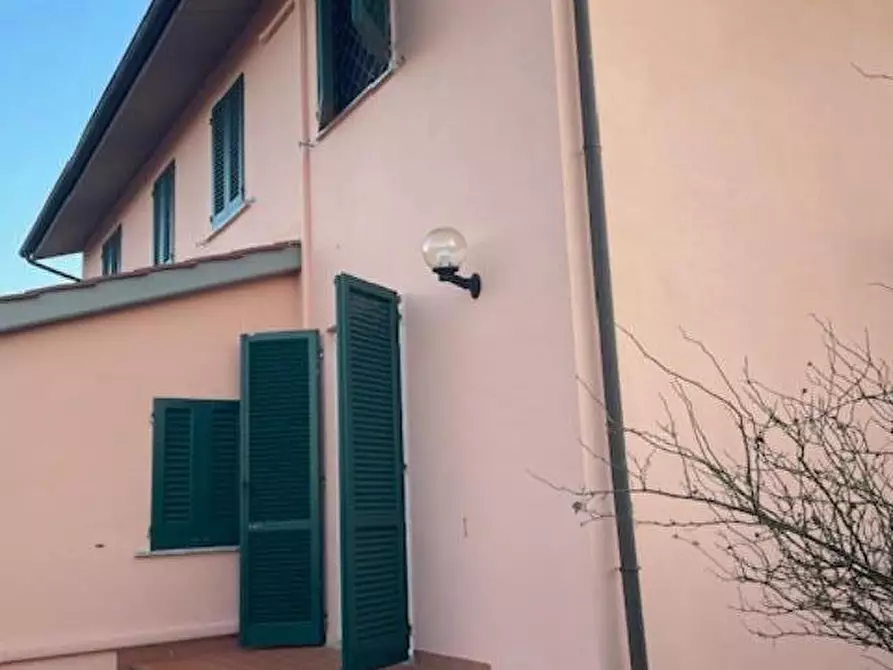 Immagine 15 di Casa bifamiliare in vendita  a San Giuliano Terme