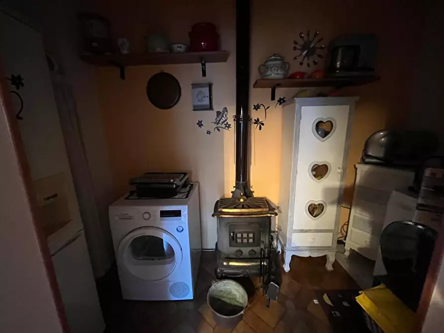 Immagine 30 di Casa indipendente in vendita  a La Spezia