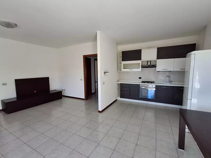 Immagine 5 di Appartamento in vendita  a Capraia E Limite