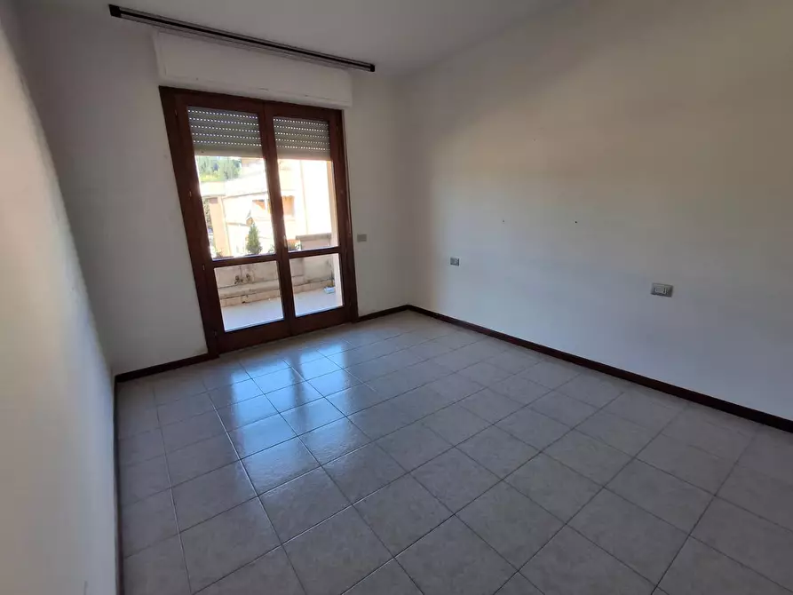 Immagine 7 di Appartamento in vendita  a Capraia E Limite