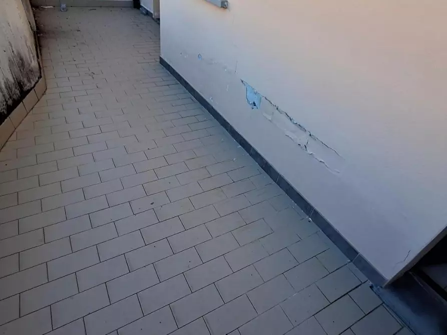 Immagine 11 di Appartamento in vendita  a Capraia E Limite