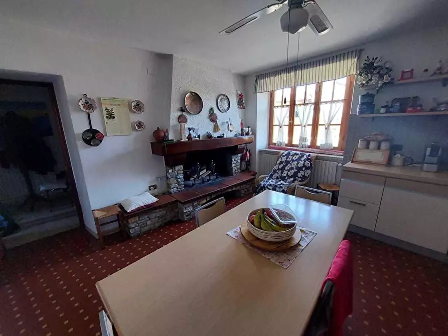 Immagine 1 di Terratetto in vendita  a Castelnuovo Magra