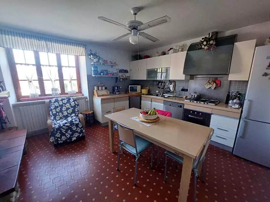 Immagine 3 di Terratetto in vendita  a Castelnuovo Magra