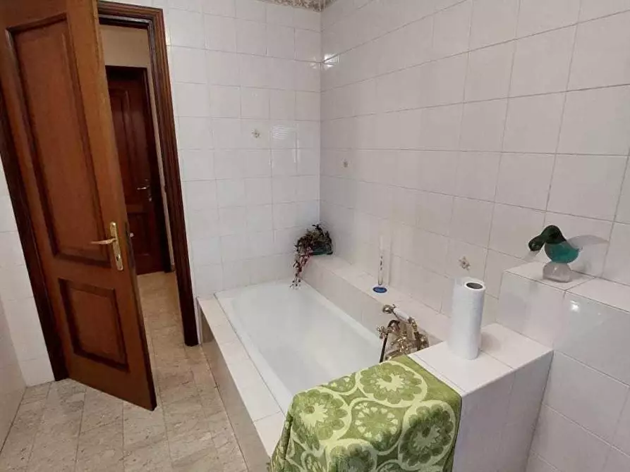 Immagine 12 di Terratetto in vendita  a Castelnuovo Magra