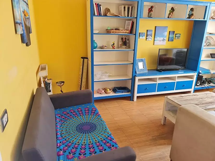 Immagine 7 di Appartamento in vendita  a Carrara