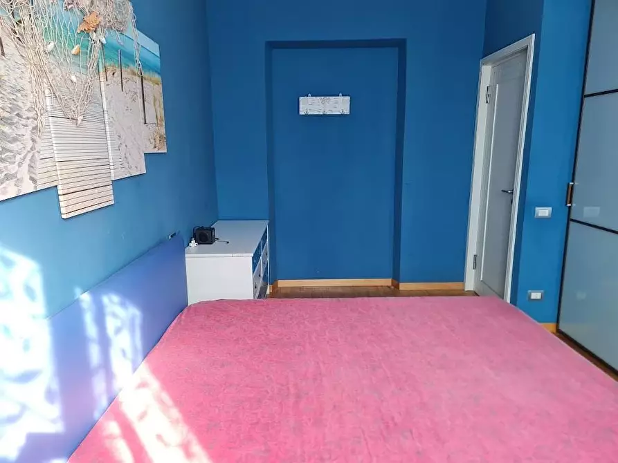 Immagine 12 di Appartamento in vendita  a Carrara