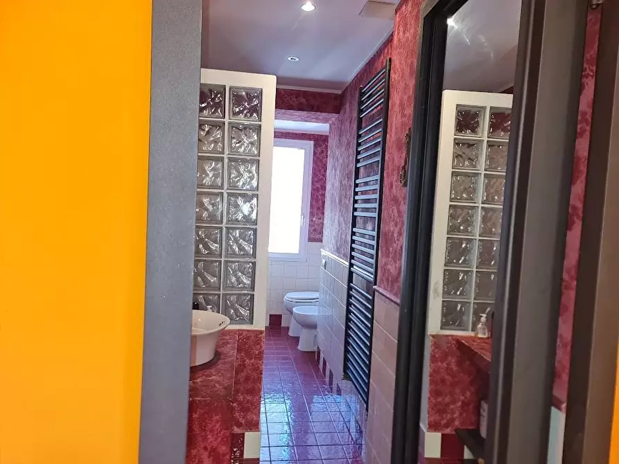 Immagine 14 di Appartamento in vendita  a Carrara