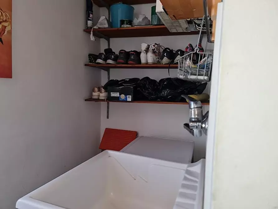 Immagine 6 di Appartamento in vendita  a Carrara