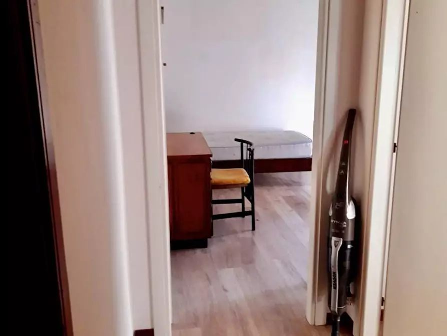 Immagine 11 di Appartamento in vendita  a Pisa