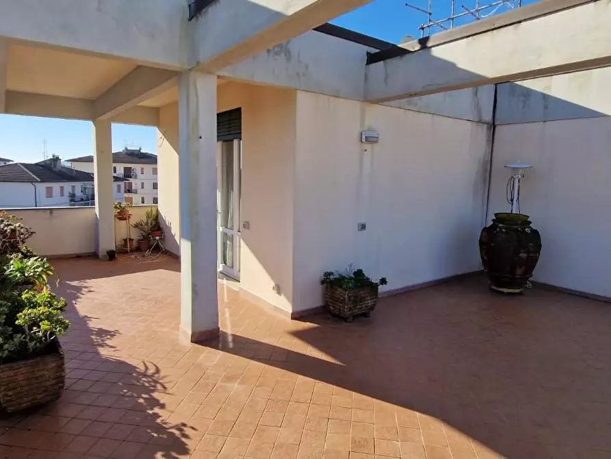 Immagine 22 di Mansarda in vendita  a Pisa