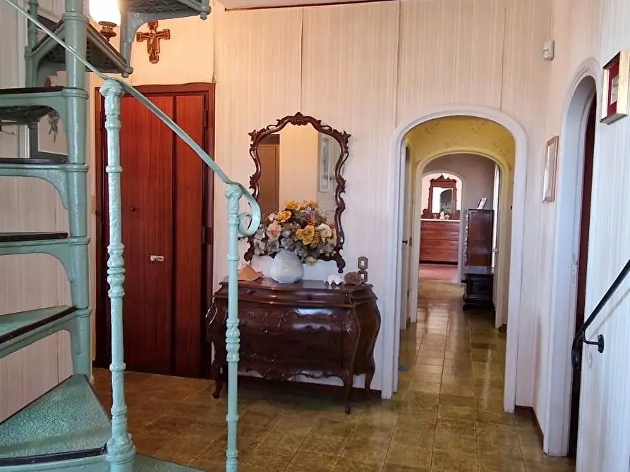 Immagine 11 di Mansarda in vendita  a Pisa