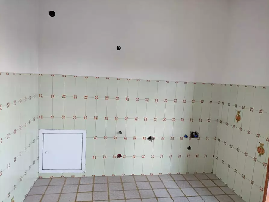 Immagine 12 di Appartamento in vendita  a Collesalvetti