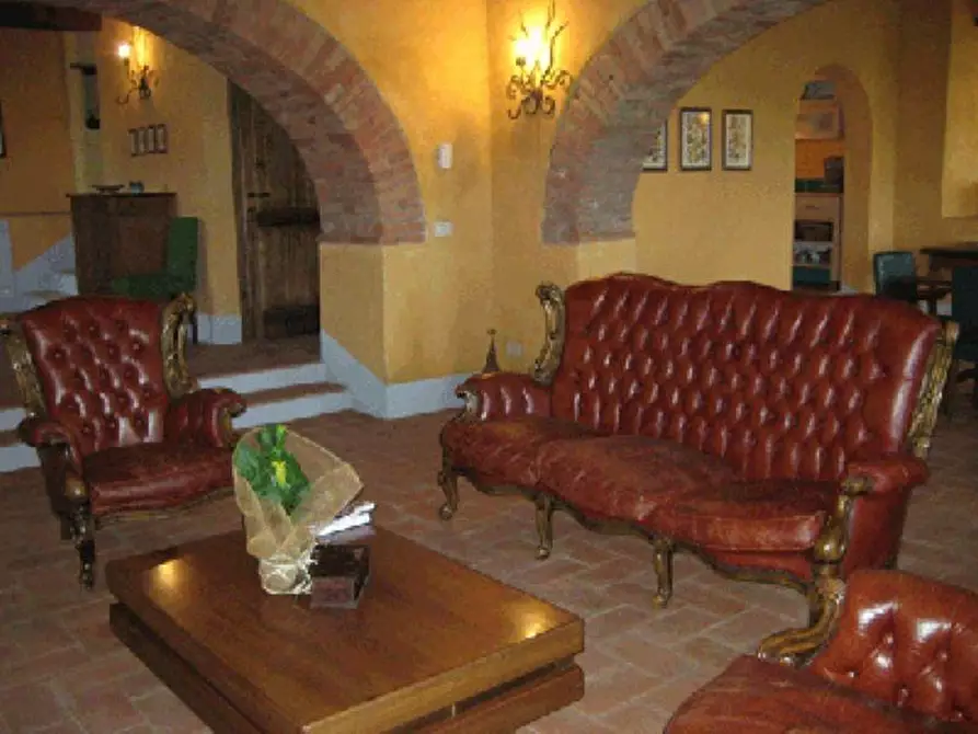 Immagine 3 di Casa colonica in vendita  a Monteroni D'arbia