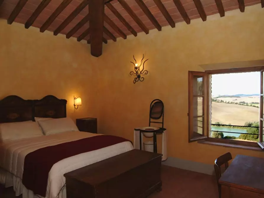 Immagine 6 di Casa colonica in vendita  a Monteroni D'arbia