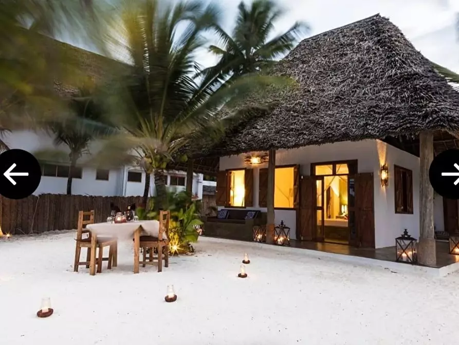 Immagine 41 di Albergo/B&B/Residence in vendita  a Lucca