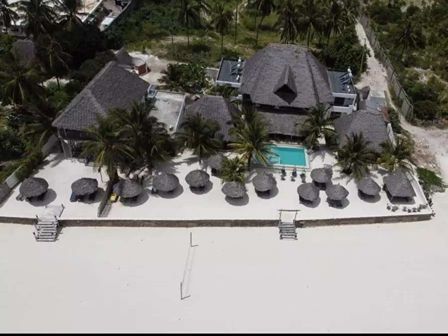 Immagine 28 di Albergo/B&B/Residence in vendita  a Lucca