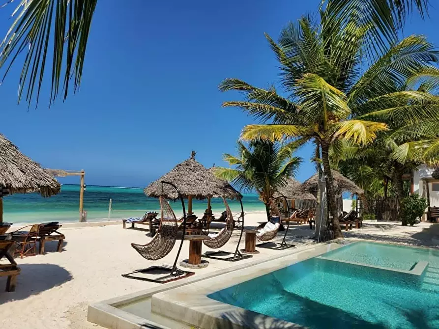 Immagine 7 di Albergo/B&B/Residence in vendita  a Lucca