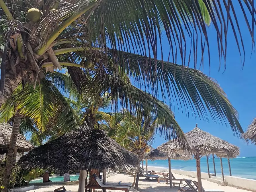 Immagine 5 di Albergo/B&B/Residence in vendita  a Lucca