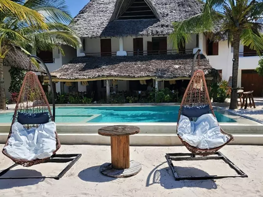 Immagine 1 di Albergo/B&B/Residence in vendita  a Lucca