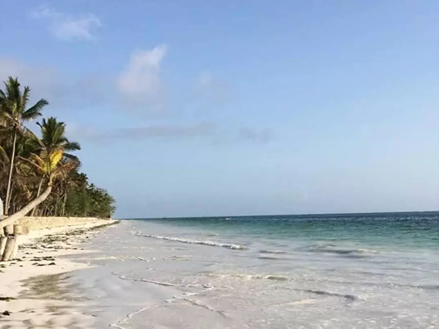 Immagine 10 di Albergo/B&B/Residence in vendita  a Lucca