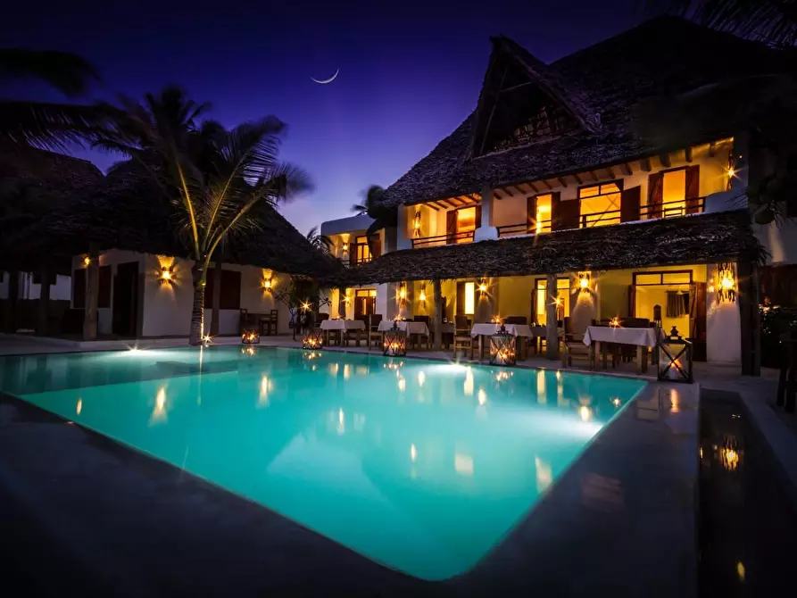 Immagine 11 di Albergo/B&B/Residence in vendita  a Lucca