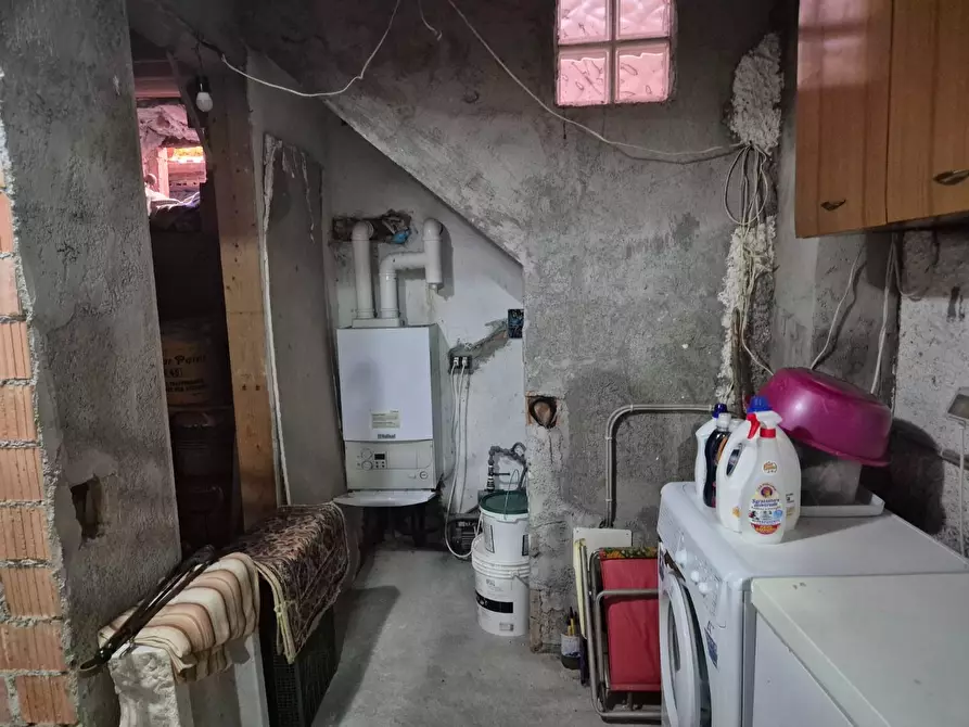 Immagine 27 di Terratetto in vendita  a Ortonovo