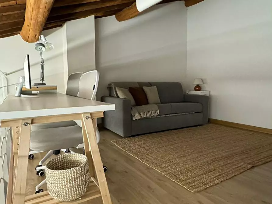 Immagine 10 di Casa semindipendente in vendita  a Lucca