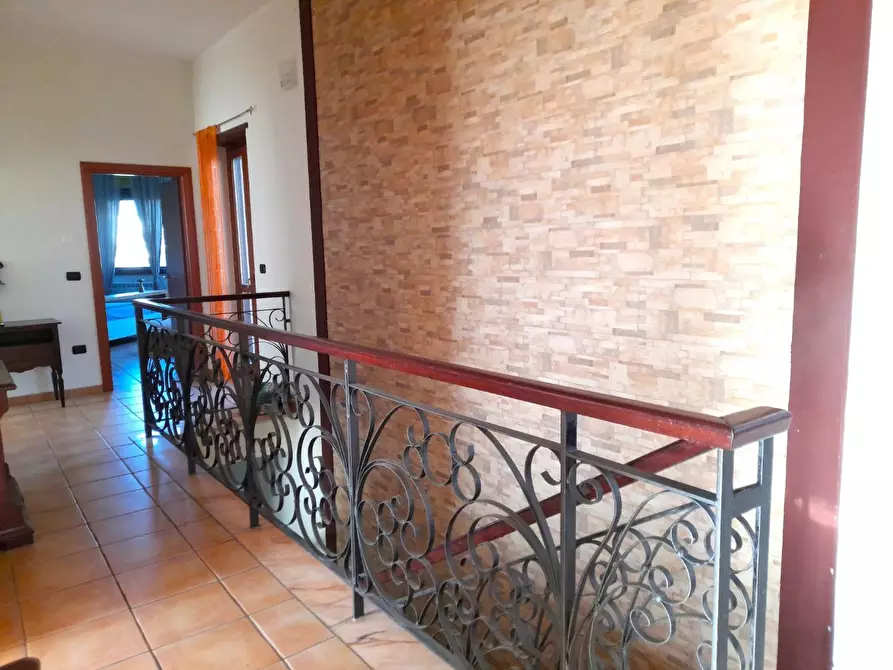 Immagine 39 di Villa in vendita  a Formia