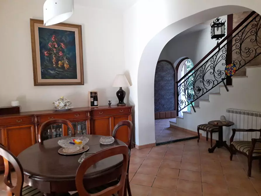 Immagine 15 di Villa in vendita  a Formia