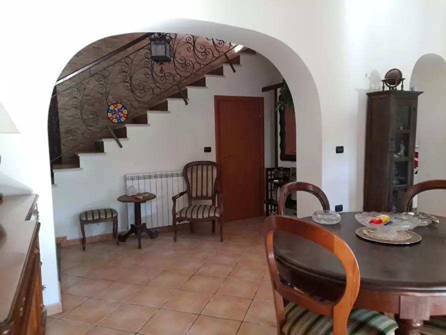 Immagine 13 di Villa in vendita  a Formia