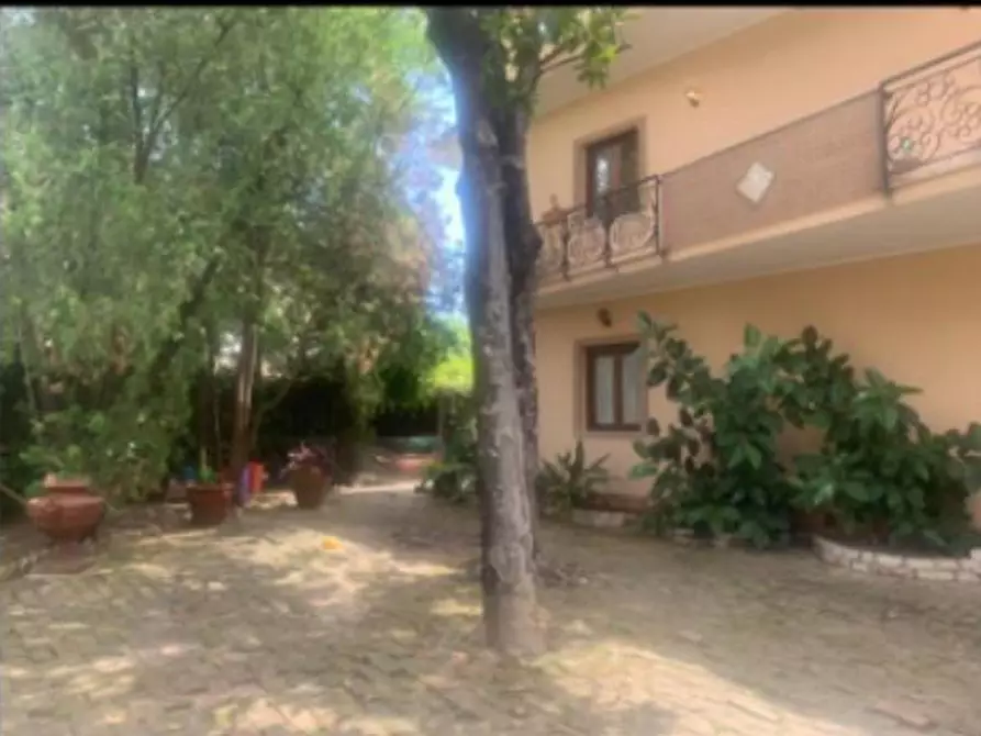 Immagine 29 di Villa in vendita  a Formia