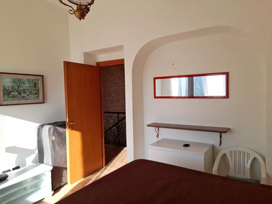 Immagine 35 di Villa in vendita  a Formia