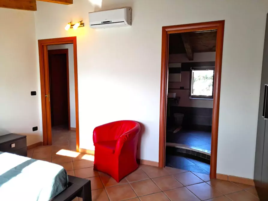 Immagine 65 di Villa in vendita  a Formia